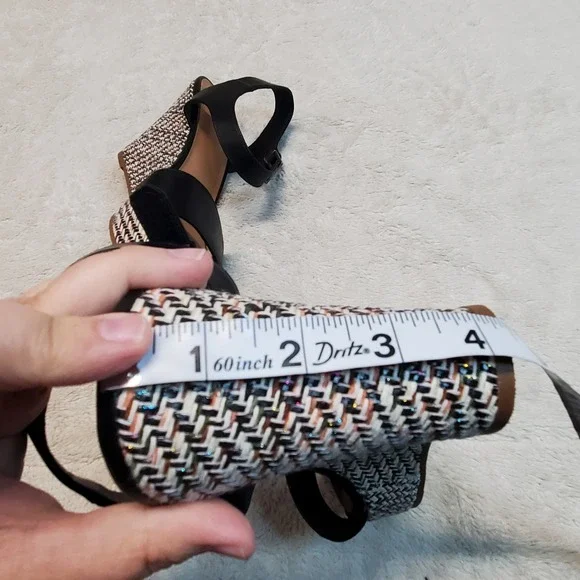 a Wide - Picture 10 of 10